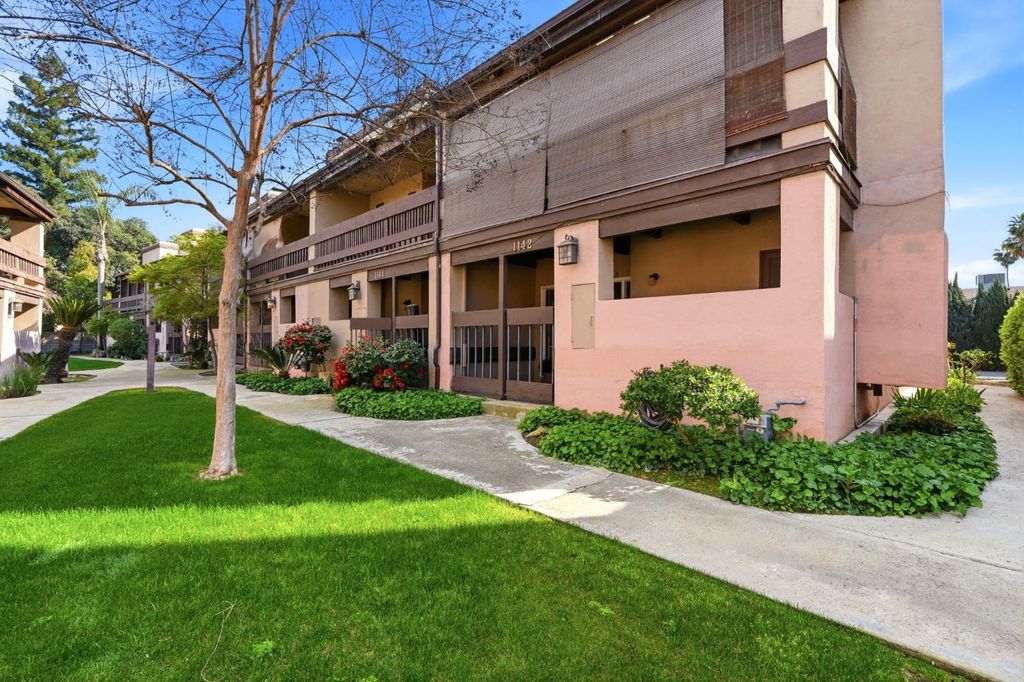 Image 1 of property listing at 1142 N Gem Street, Tulare, CA 93274