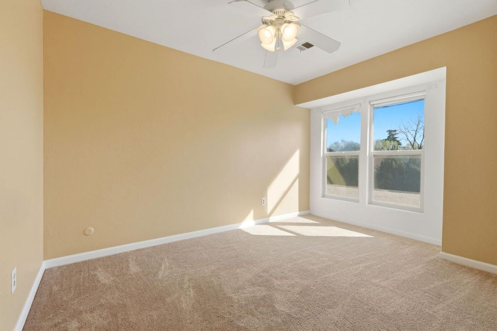 Image 16 of property listing at 1142 N Gem Street, Tulare, CA 93274