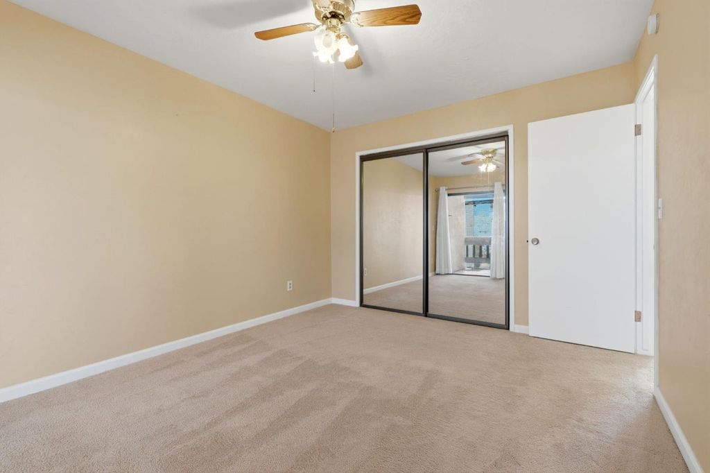 Image 18 of property listing at 1142 N Gem Street, Tulare, CA 93274