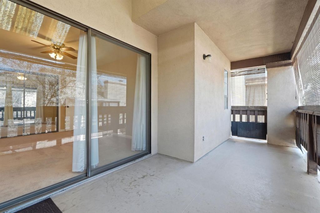 Image 19 of property listing at 1142 N Gem Street, Tulare, CA 93274