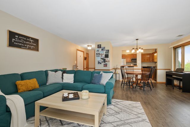 15255 West Avenue 3S, Orland Park, IL 60462