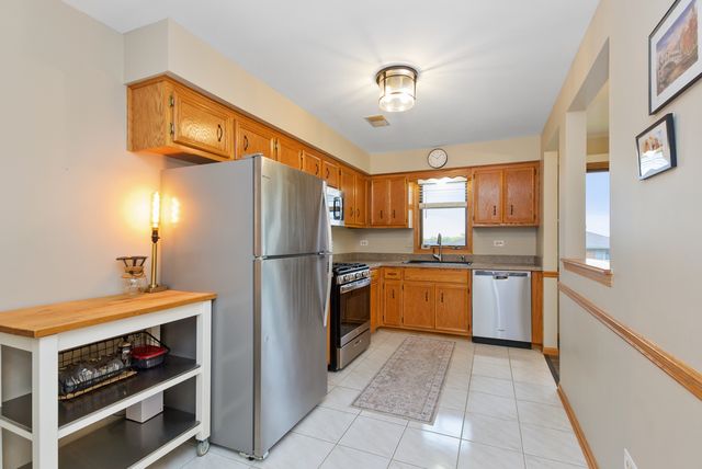 15255 West Avenue 3S, Orland Park, IL 60462