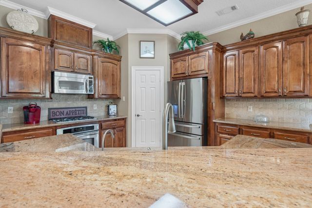 8 Winthrop Harbor, Montgomery, TX 77356