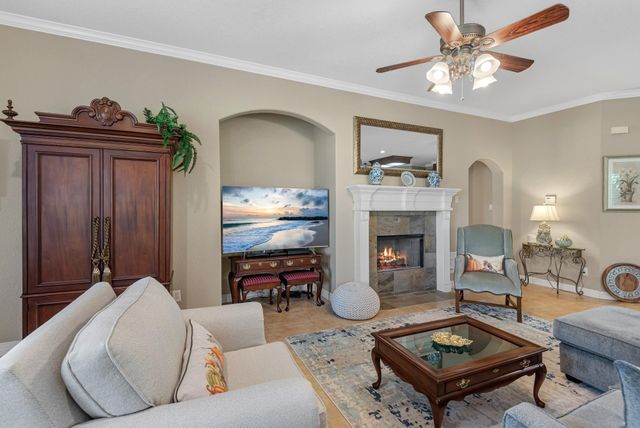 8 Winthrop Harbor, Montgomery, TX 77356