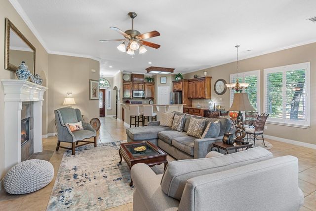 8 Winthrop Harbor, Montgomery, TX 77356