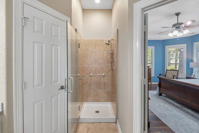 8 Winthrop Harbor, Montgomery, TX 77356