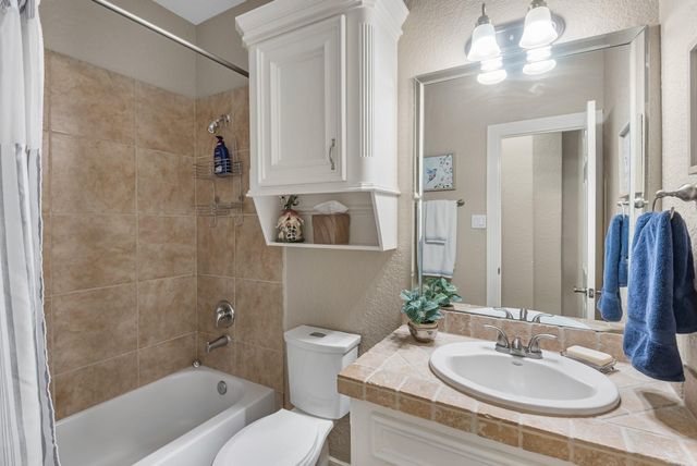 8 Winthrop Harbor, Montgomery, TX 77356