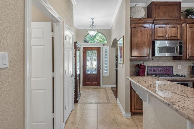 8 Winthrop Harbor, Montgomery, TX 77356