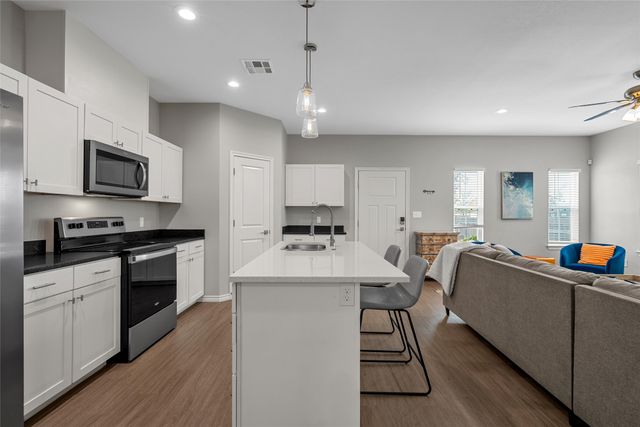 1108 Oakwood Avenue, Waco, TX 76706