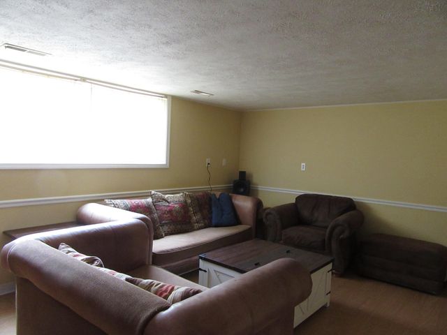 9552 Pine Street, Bridgman, MI 49106