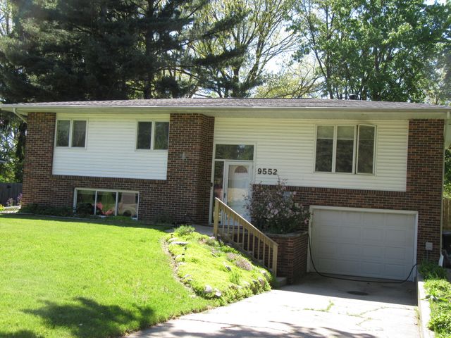 9552 Pine Street, Bridgman, MI 49106