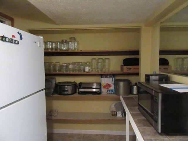 9552 Pine Street, Bridgman, MI 49106