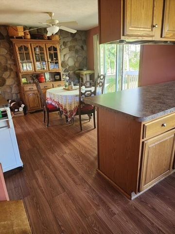 9552 Pine Street, Bridgman, MI 49106