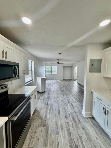 3301 SPANISH MOSS Terrace 303, Lauderhill, FL 33319