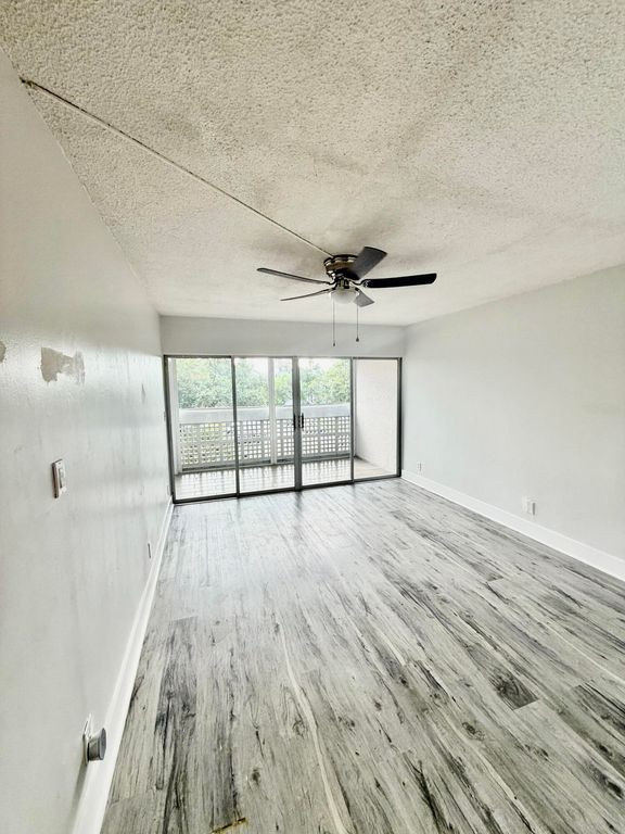 3301 SPANISH MOSS Terrace 303, Lauderhill, FL 33319