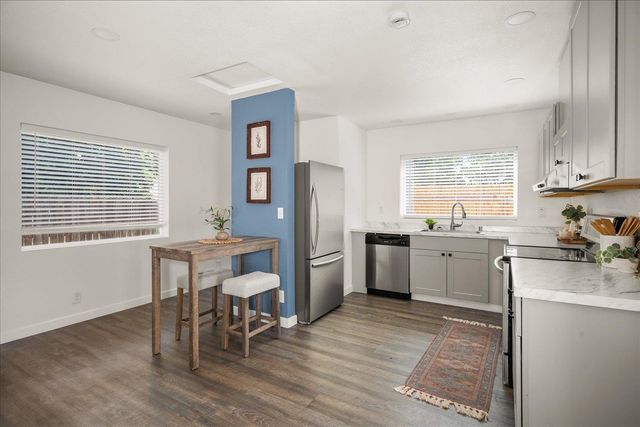 2203 E Glass Ave, Spokane, WA 99207