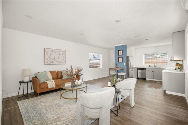 2203 E Glass Ave, Spokane, WA 99207