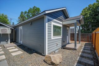 2203 E Glass Ave, Spokane, WA 99207
