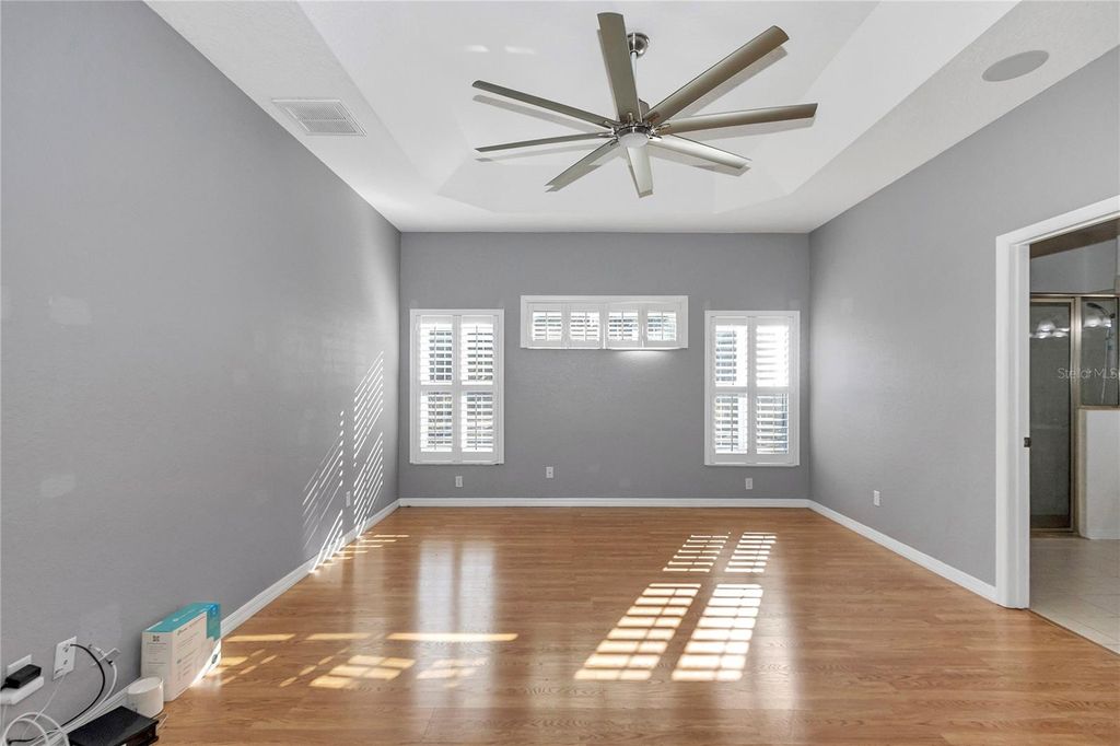 Image 12 of property listing at 5940 N BONVIEW POINT, Dunnellon, FL 34434