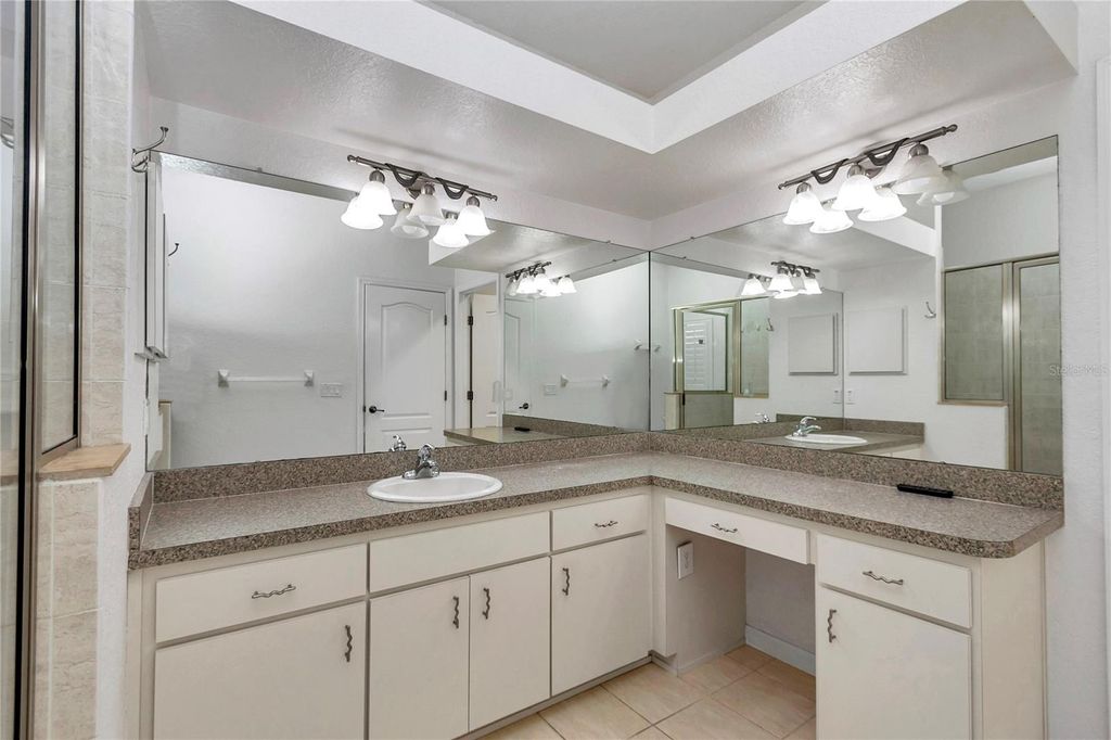 Image 15 of property listing at 5940 N BONVIEW POINT, Dunnellon, FL 34434