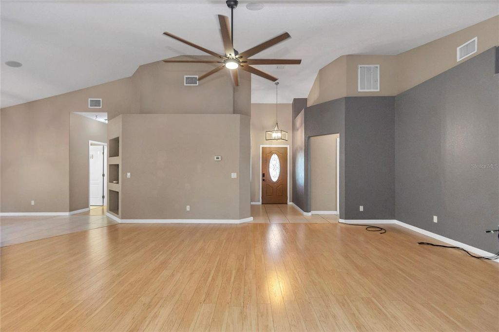 Image 26 of property listing at 5940 N BONVIEW POINT, Dunnellon, FL 34434