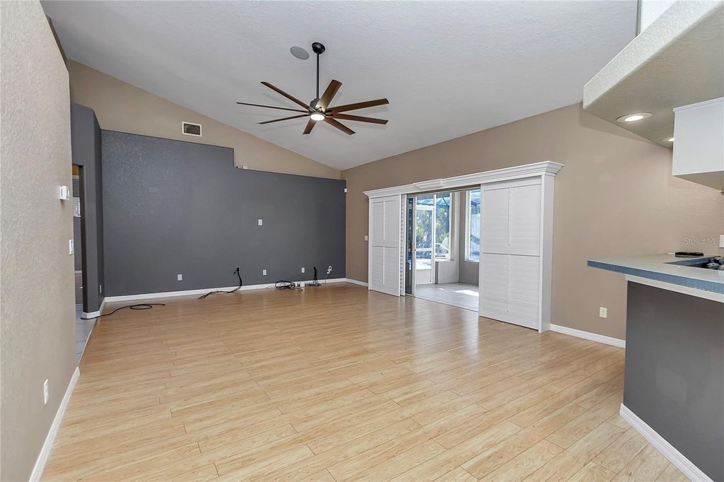 Image 32 of property listing at 5940 N BONVIEW POINT, Dunnellon, FL 34434