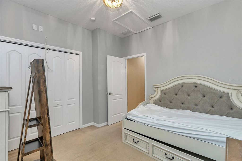 Image 38 of property listing at 5940 N BONVIEW POINT, Dunnellon, FL 34434