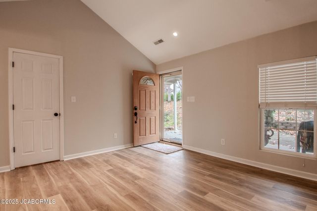 11552 COUNTY ROAD 4012, Holts Summit, MO 65043