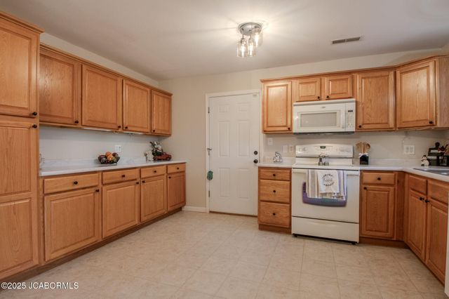 11552 COUNTY ROAD 4012, Holts Summit, MO 65043