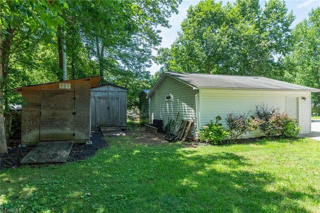 445 Lester Drive, Lexington, NC 27292