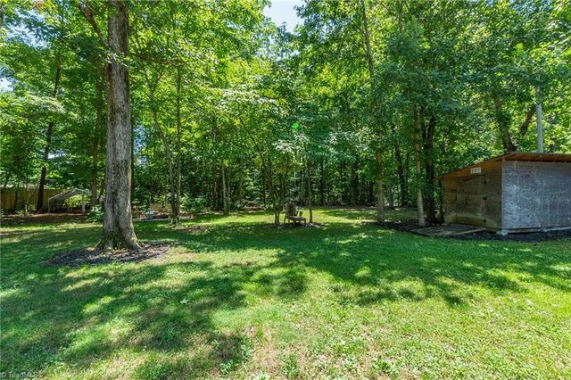 445 Lester Drive, Lexington, NC 27292