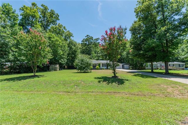 445 Lester Drive, Lexington, NC 27292