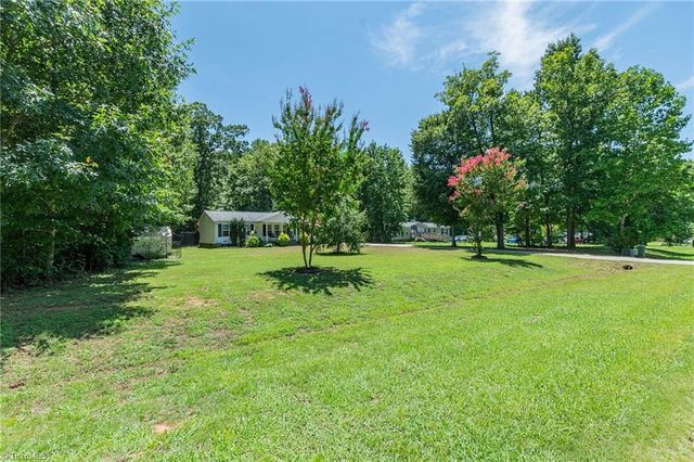 445 Lester Drive, Lexington, NC 27292