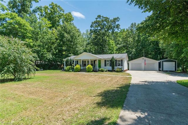 445 Lester Drive, Lexington, NC 27292