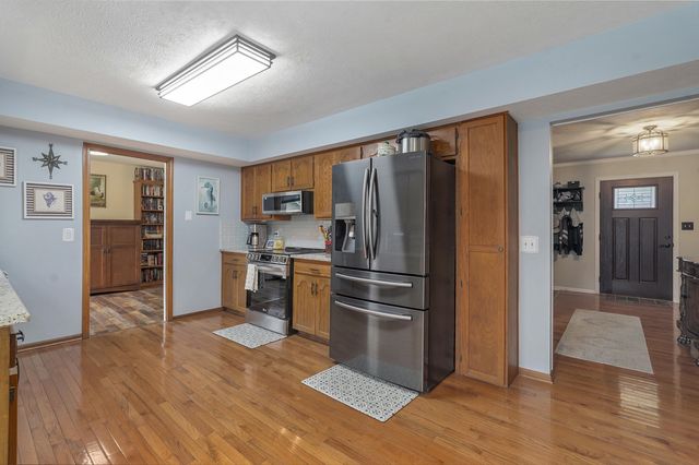 4349 S Cardinal Place, Springfield, MO 65804