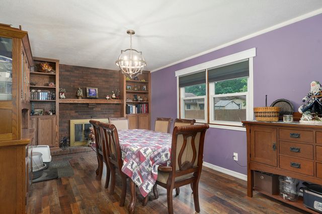 4349 S Cardinal Place, Springfield, MO 65804