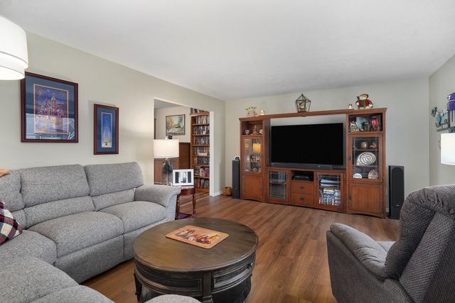4349 S Cardinal Place, Springfield, MO 65804
