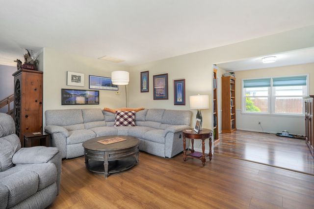 4349 S Cardinal Place, Springfield, MO 65804