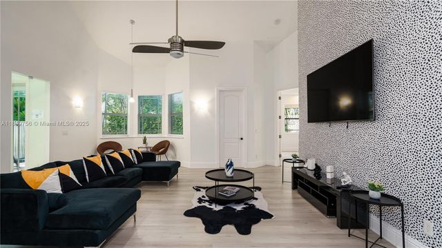 1207 SW 21st St, Fort Lauderdale, FL 33315
