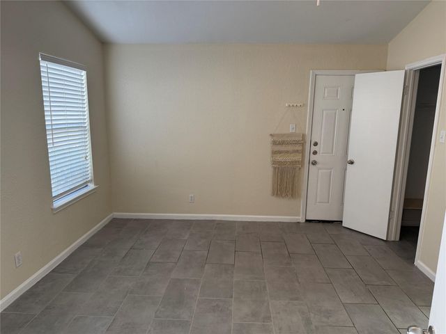 507 Cutty TRL B, Lakeway, TX 78734