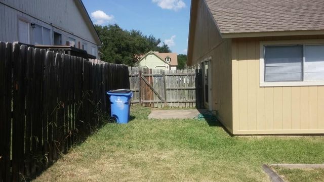 507 Cutty TRL B, Lakeway, TX 78734