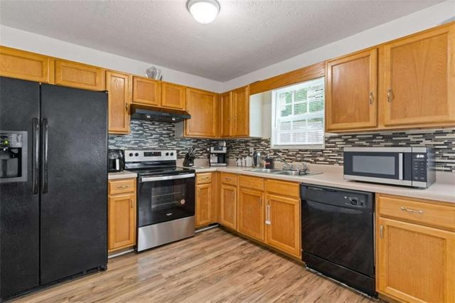 1450 Steam Engine Way, Conyers, GA 30013