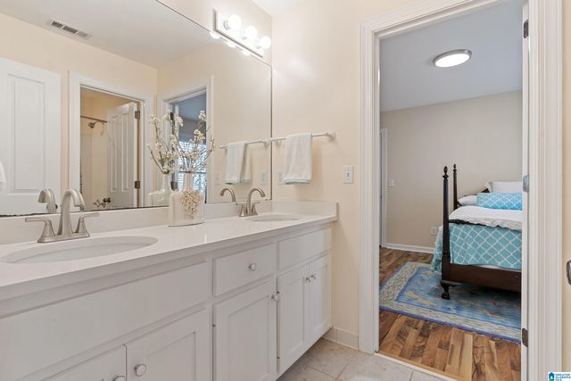 5527 LAKE CYRUS LANE, Hoover, AL 35244