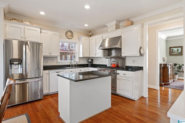 5527 LAKE CYRUS LANE, Hoover, AL 35244