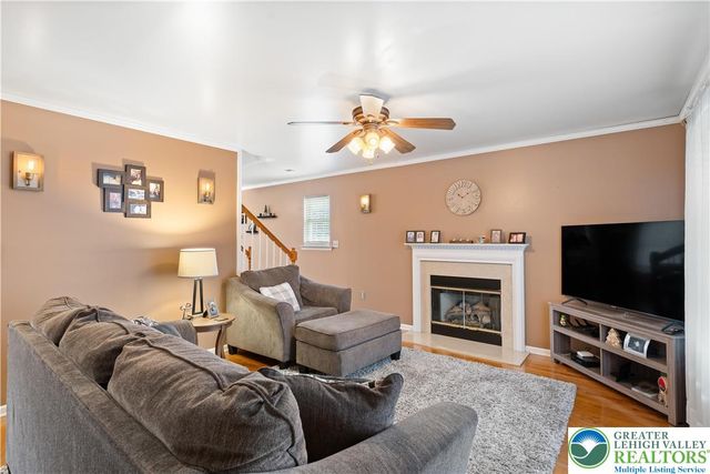 2659 Fieldview Drive, Lower Macungie Twp, PA 18062