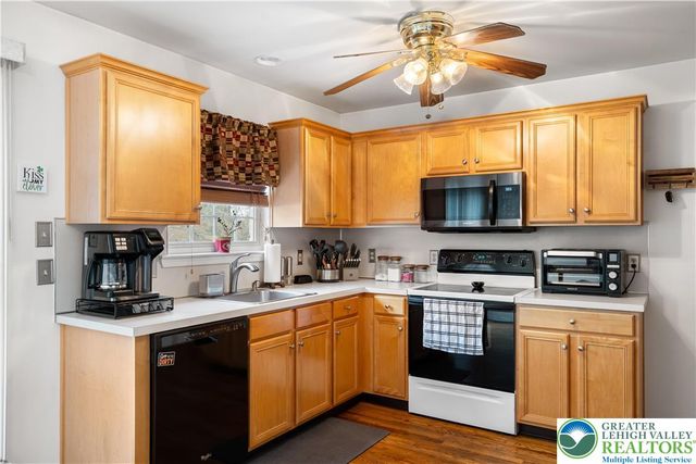 2659 Fieldview Drive, Lower Macungie Twp, PA 18062