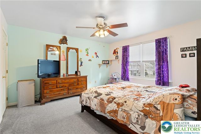 2659 Fieldview Drive, Lower Macungie Twp, PA 18062