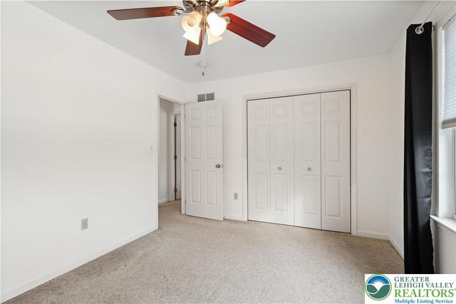 2659 Fieldview Drive, Lower Macungie Twp, PA 18062