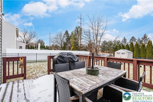 2659 Fieldview Drive, Lower Macungie Twp, PA 18062