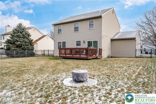 2659 Fieldview Drive, Lower Macungie Twp, PA 18062